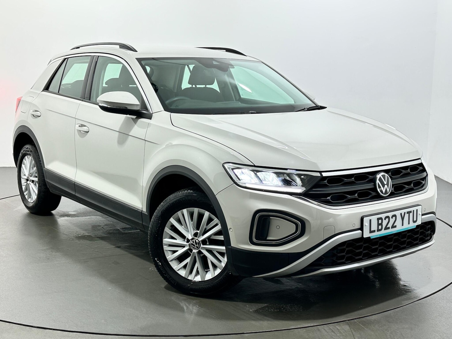 Used Volkswagen T-Roc 2022 for sale - 77633322: Photo 56