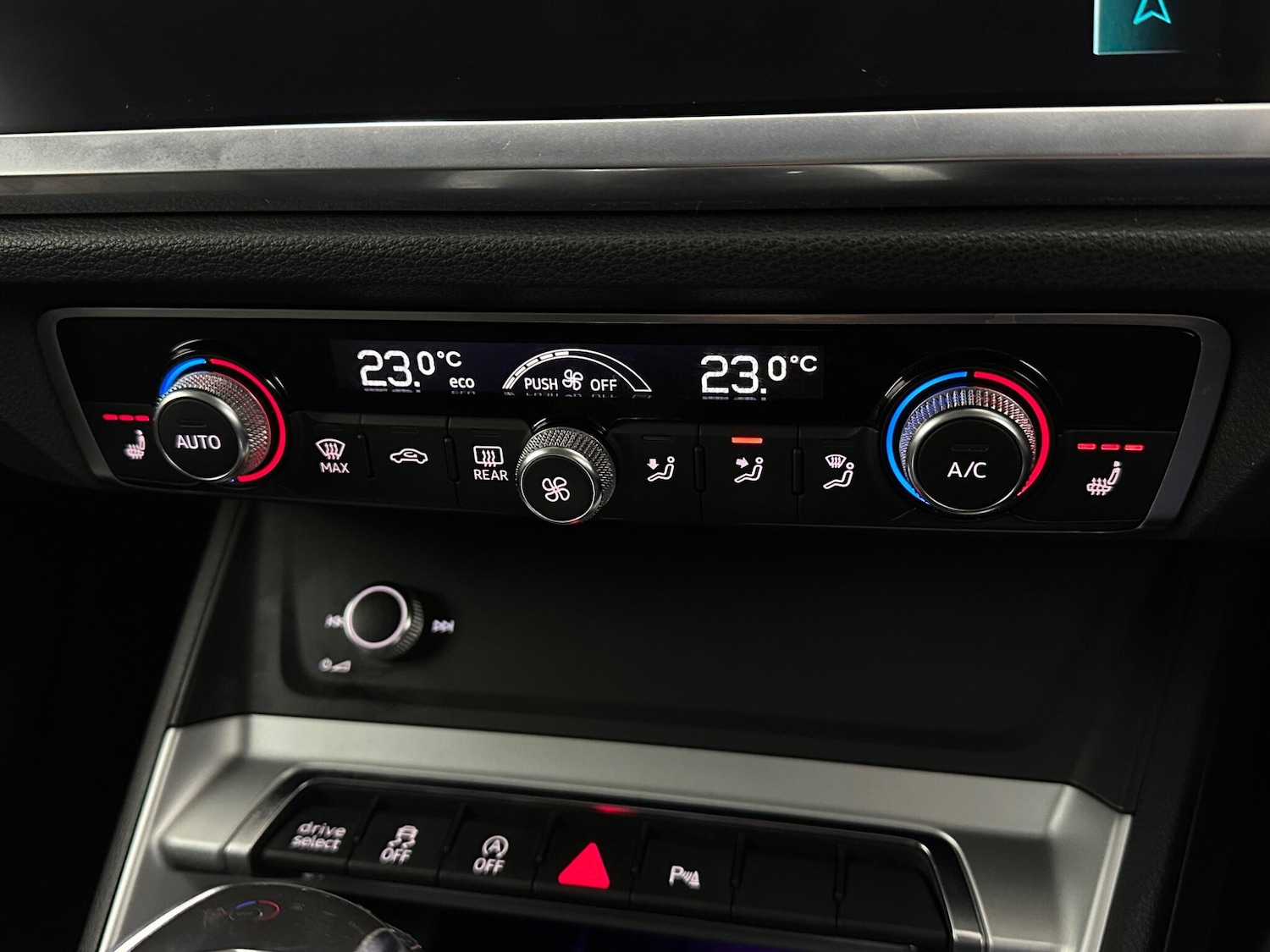 Used Audi Q3 2019 for sale - 78203920: Photo 21