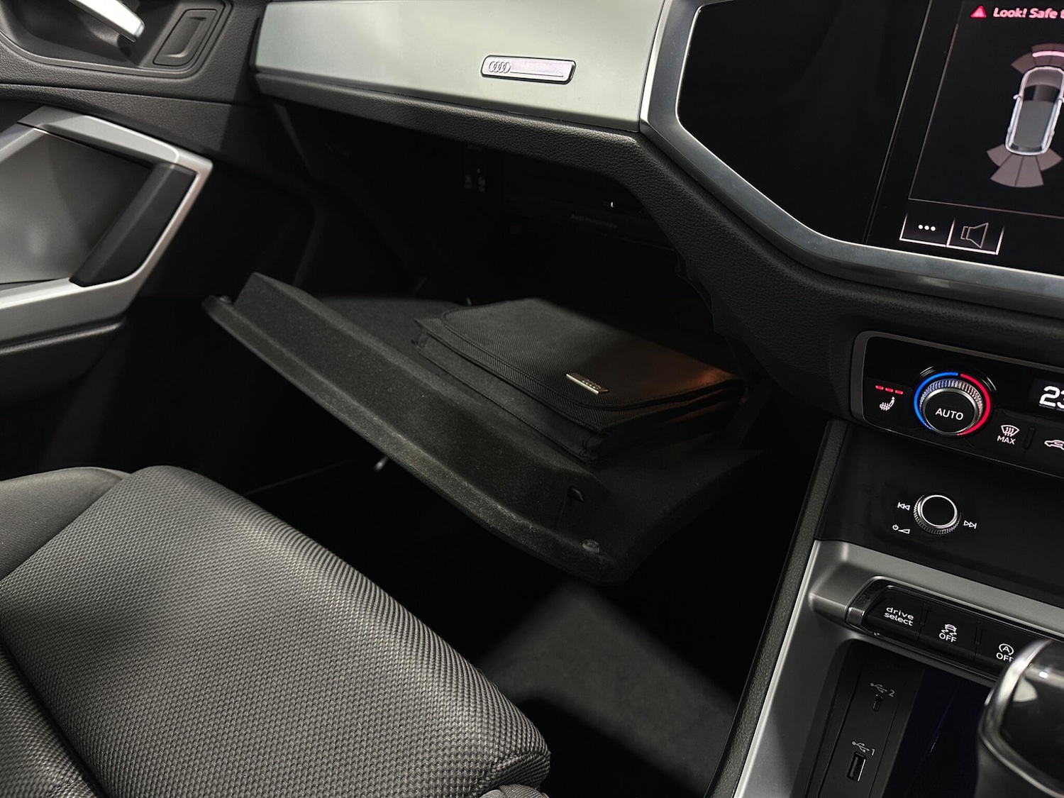 Used Audi Q3 2019 for sale - 78203920: Photo 28