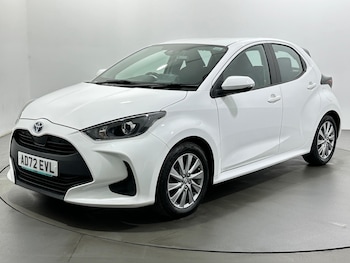 Used Toyota Yaris 2023 for sale - 79168832: Photo