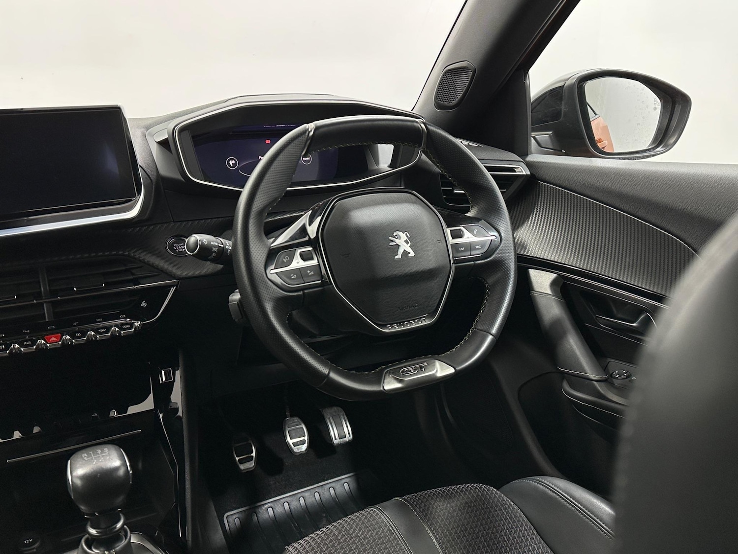 Used Peugeot 2008 2020 for sale - 76878524: Photo 11