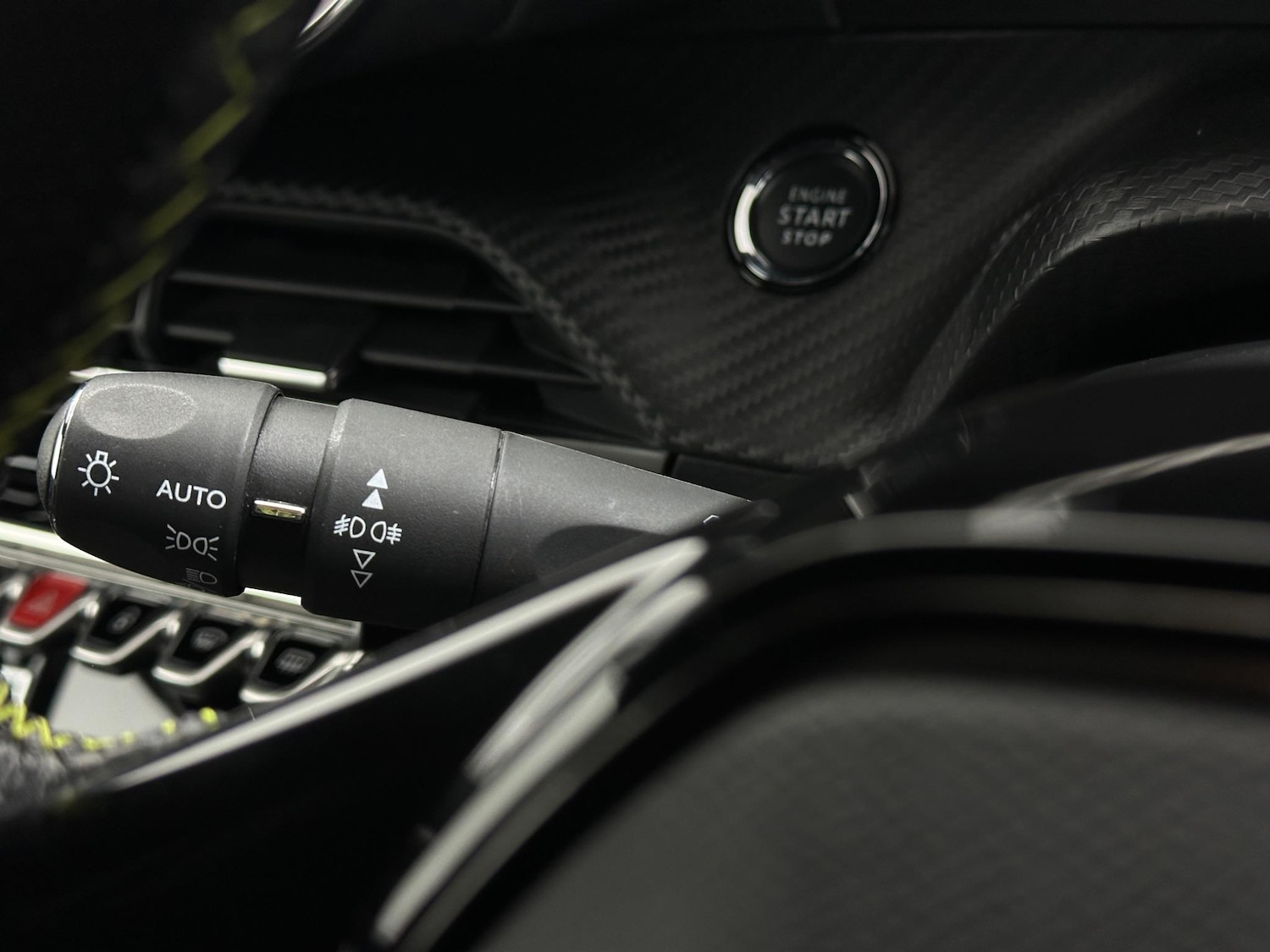 Used Peugeot 2008 2020 for sale - 76878524: Photo 13