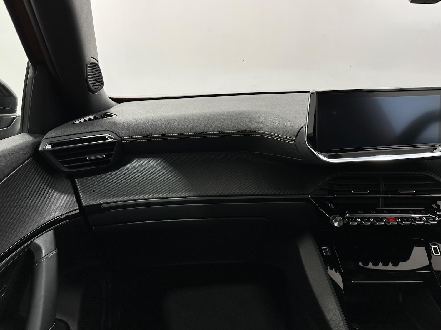 Used Peugeot 2008 2020 for sale - 76878524: Photo 30