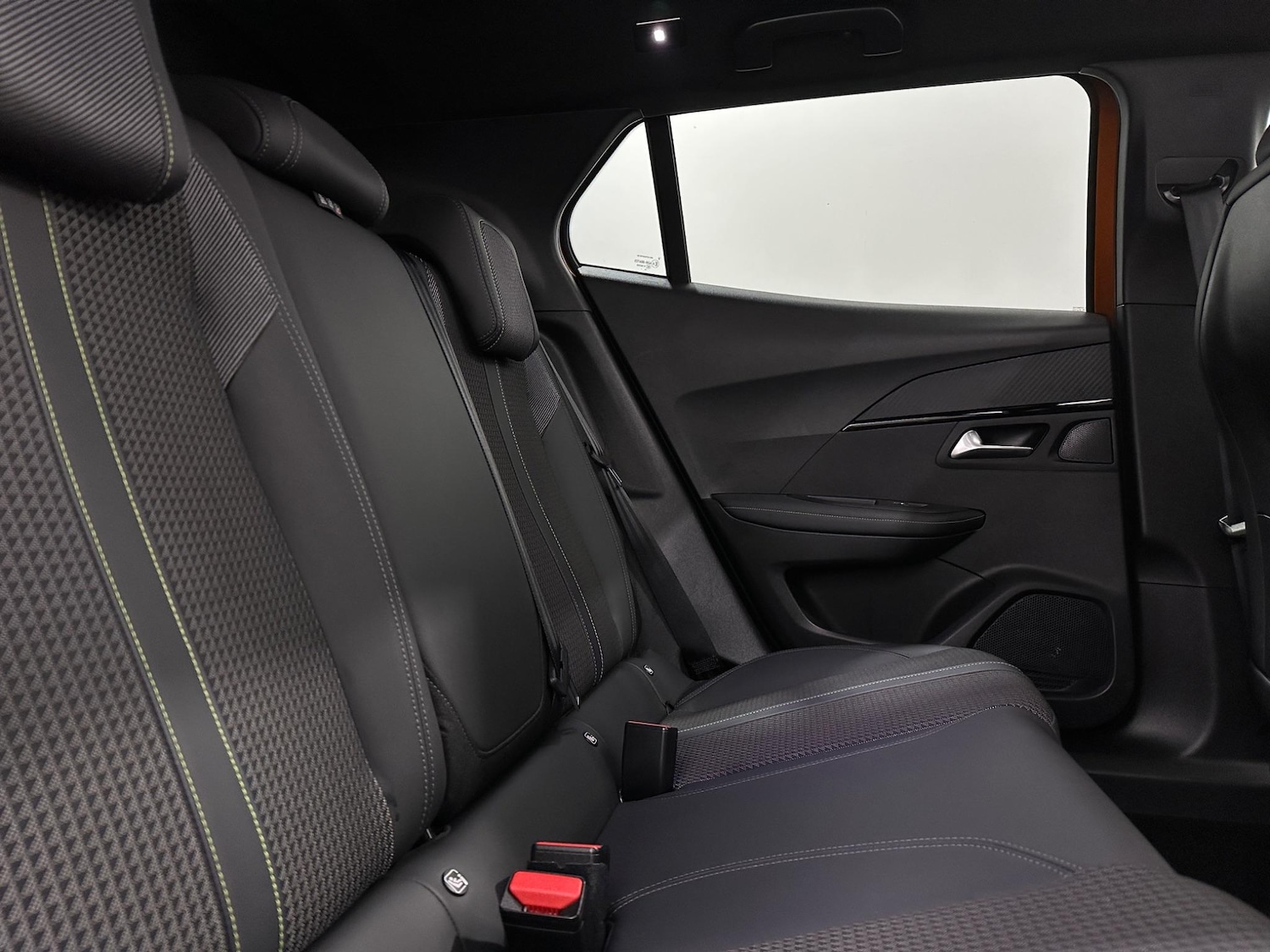 Used Peugeot 2008 2020 for sale - 76878524: Photo 44