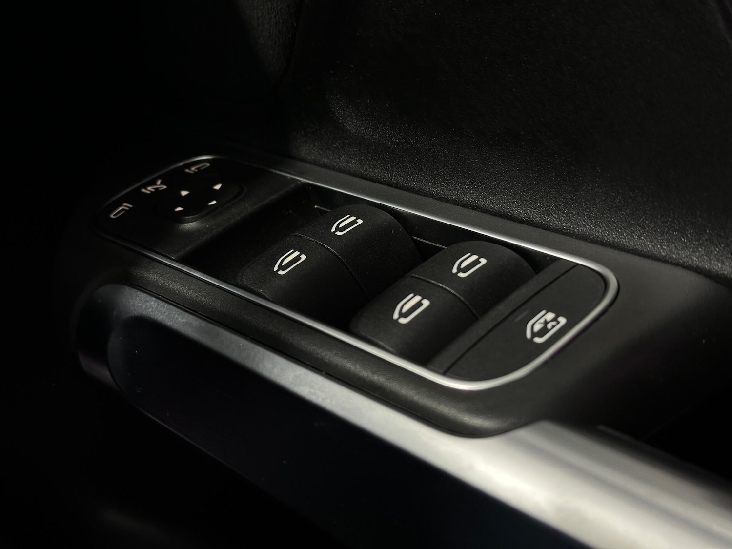 Used Mercedes-Benz GLB 2022 for sale - 76878480: Photo 18