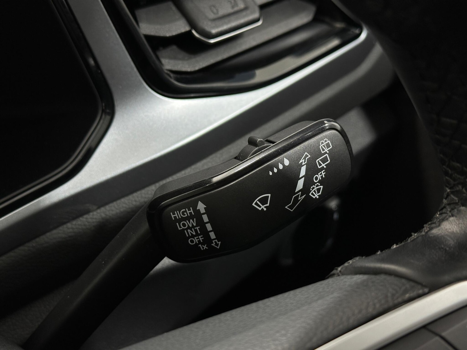 Used Volkswagen T-Roc 2022 for sale - 77202527: Photo 16