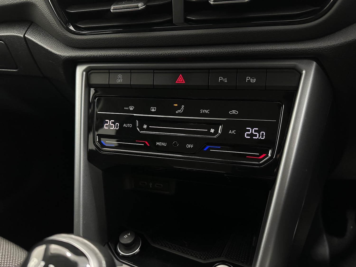 Used Volkswagen T-Roc 2022 for sale - 77202527: Photo 20