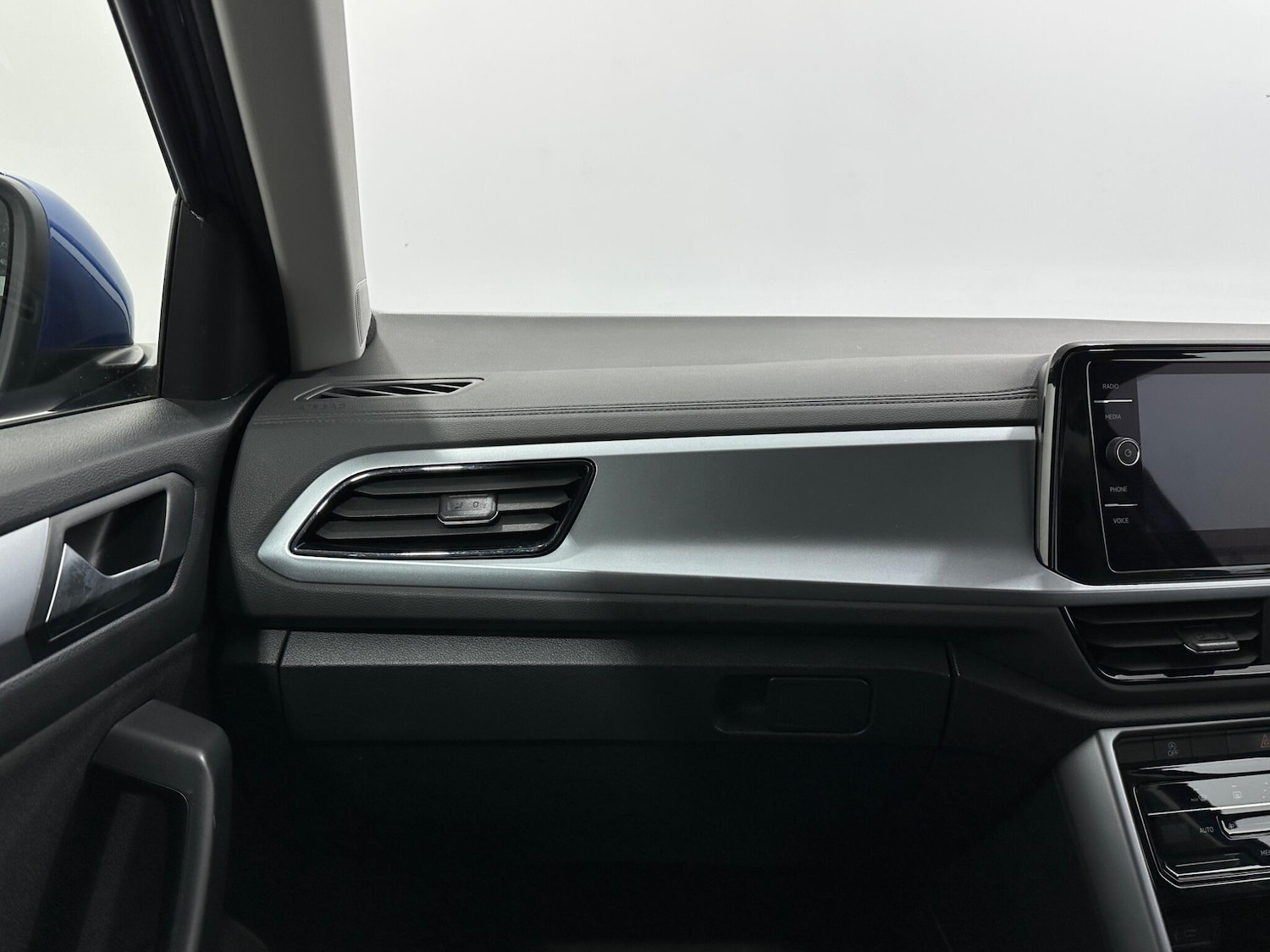 Used Volkswagen T-Roc 2022 for sale - 77202527: Photo 27