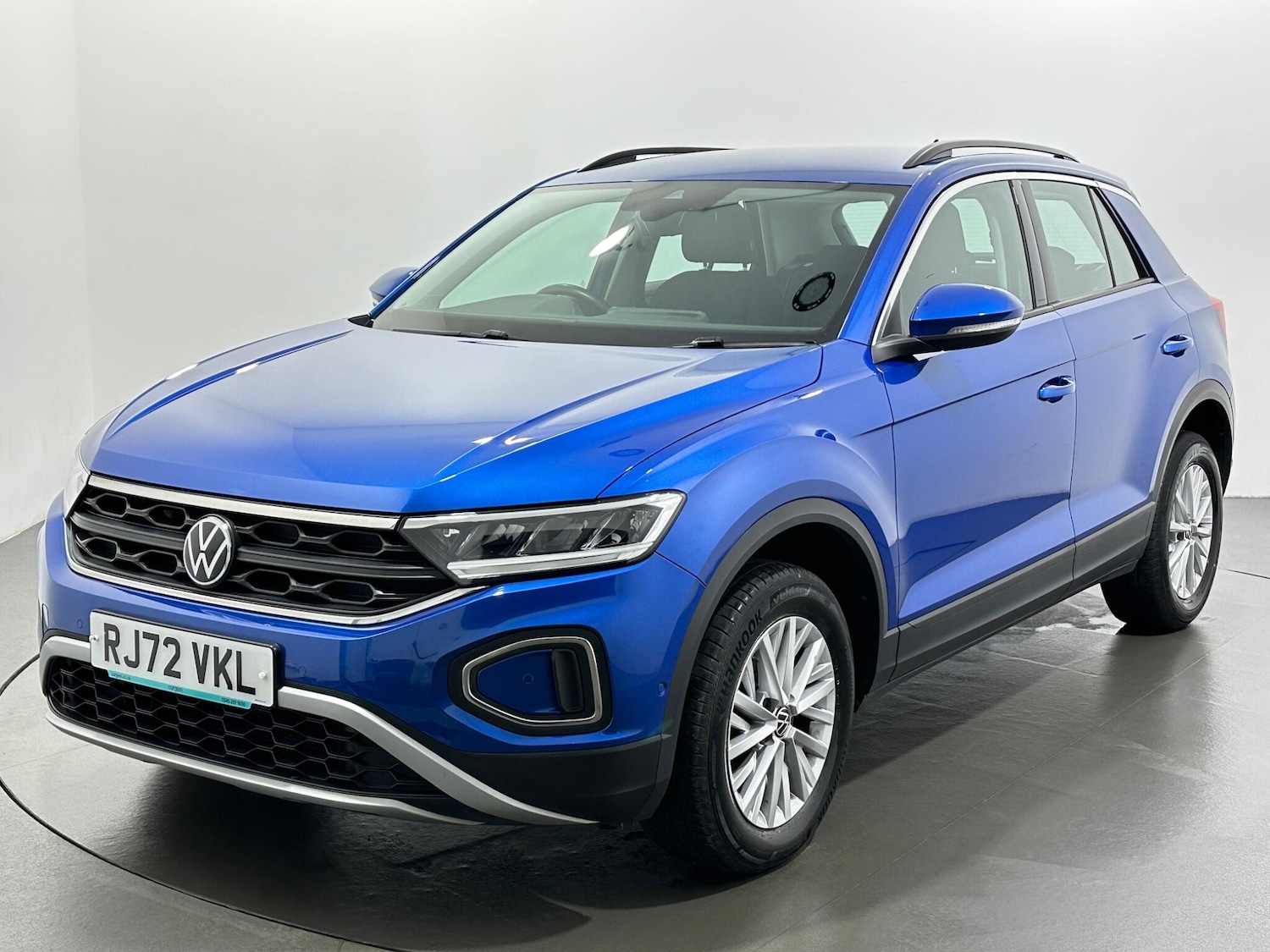 Used Volkswagen T-Roc 2022 for sale - 77202527: Photo 4