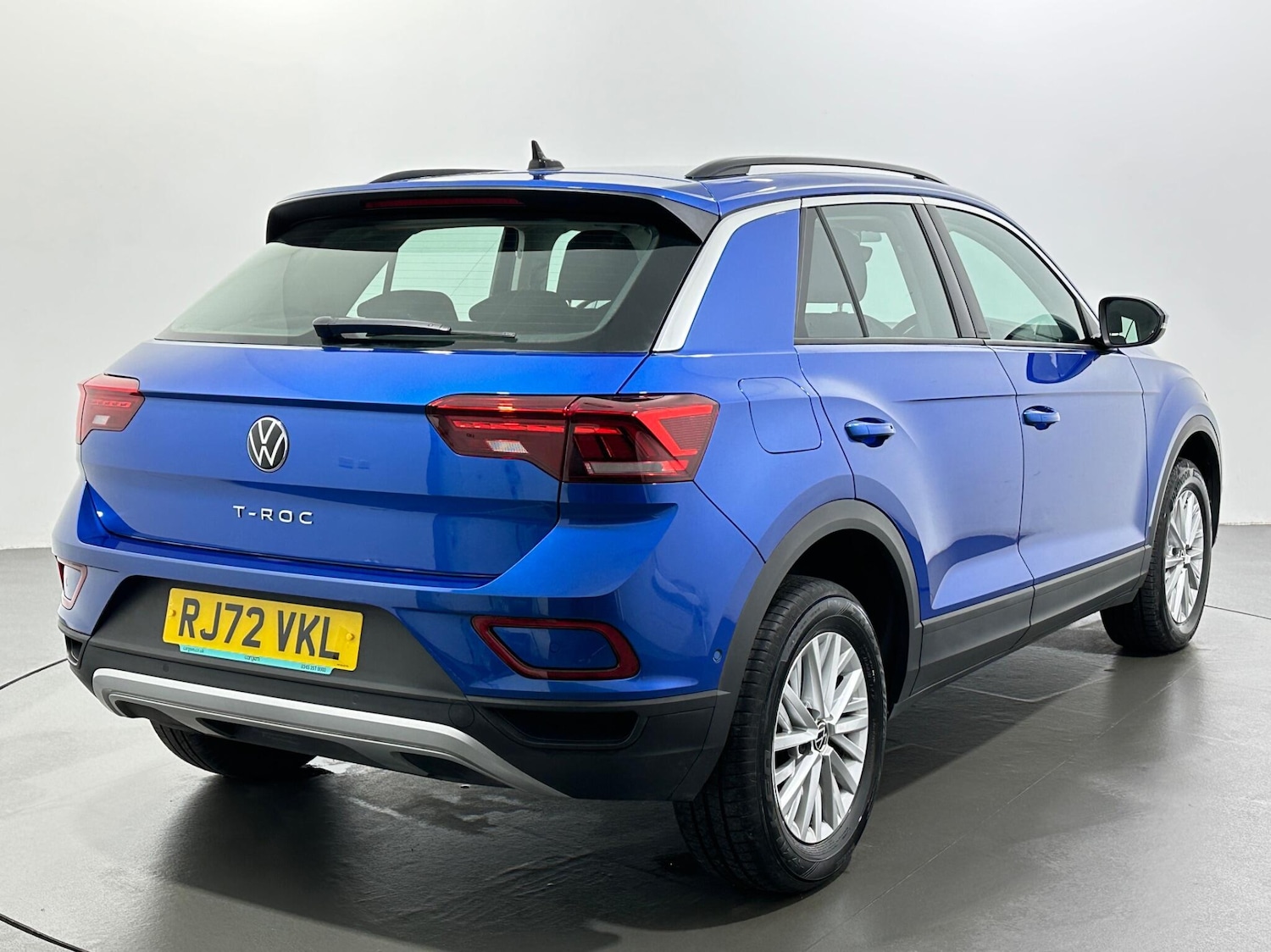 Used Volkswagen T-Roc 2022 for sale - 77202527: Photo 8