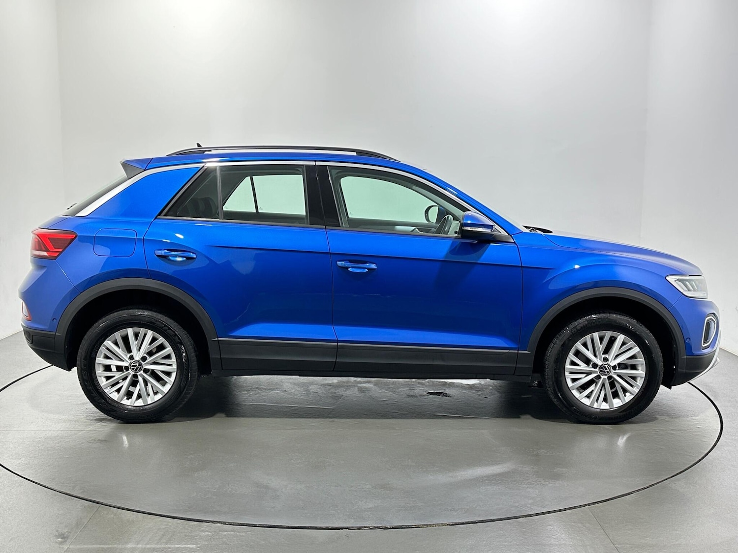 Used Volkswagen T-Roc 2022 for sale - 77202527: Photo 9