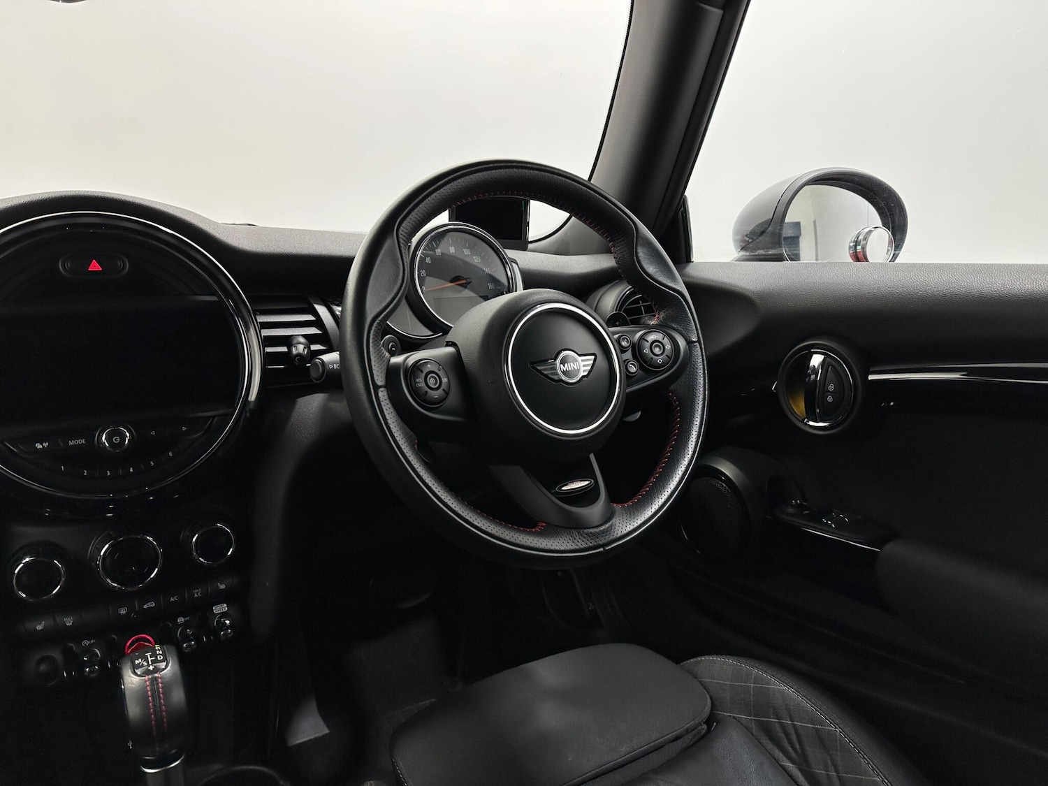 Used MINI Hatch 2018 for sale - 77120566: Photo 11