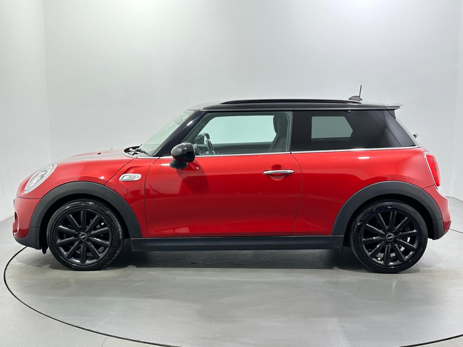Used MINI Hatch 2018 for sale - 77120566: Photo 5