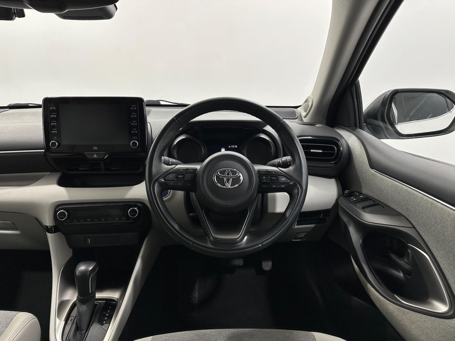 Used Toyota Yaris 2020 for sale - 77279364: Photo 12