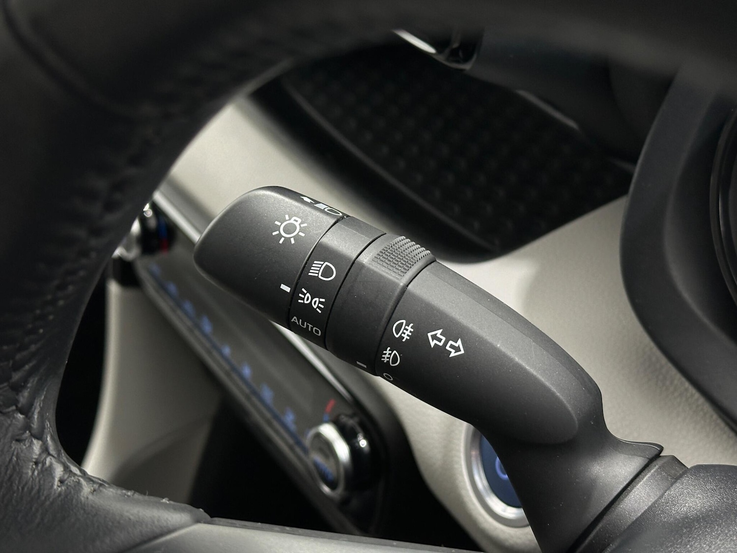 Used Toyota Yaris 2020 for sale - 77279364: Photo 13