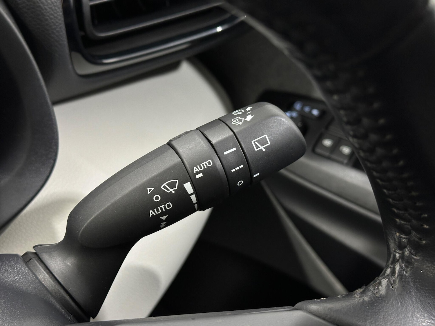 Used Toyota Yaris 2020 for sale - 77279364: Photo 16