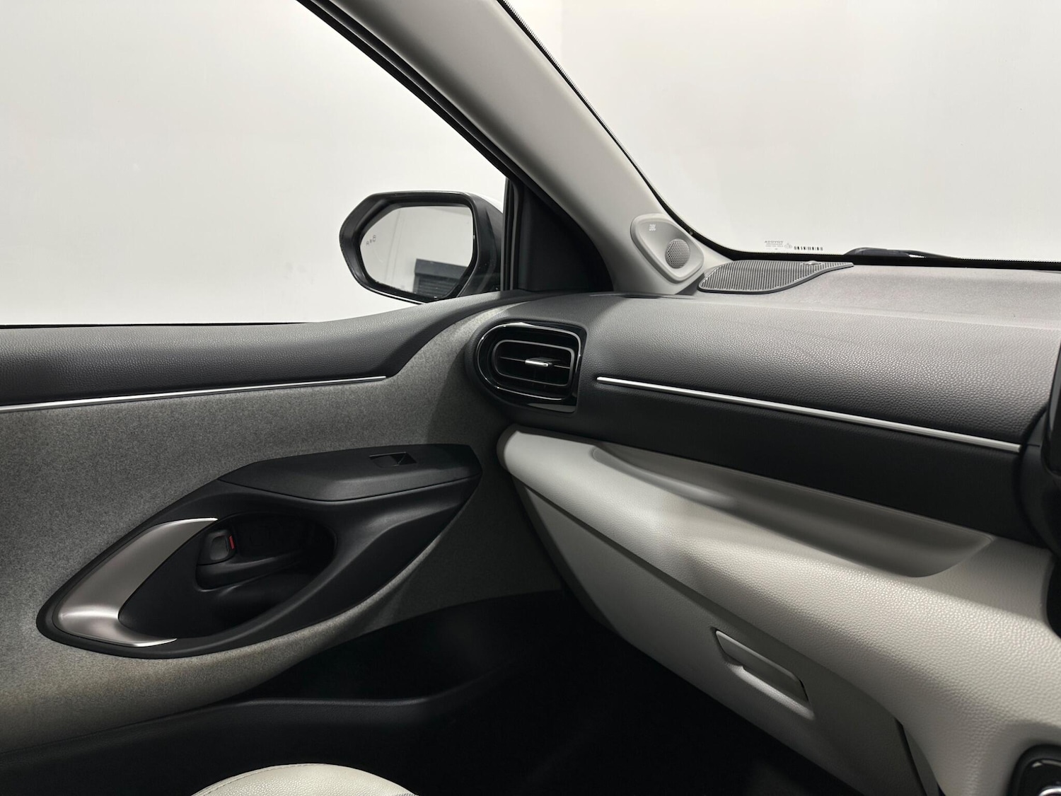 Used Toyota Yaris 2020 for sale - 77279364: Photo 25