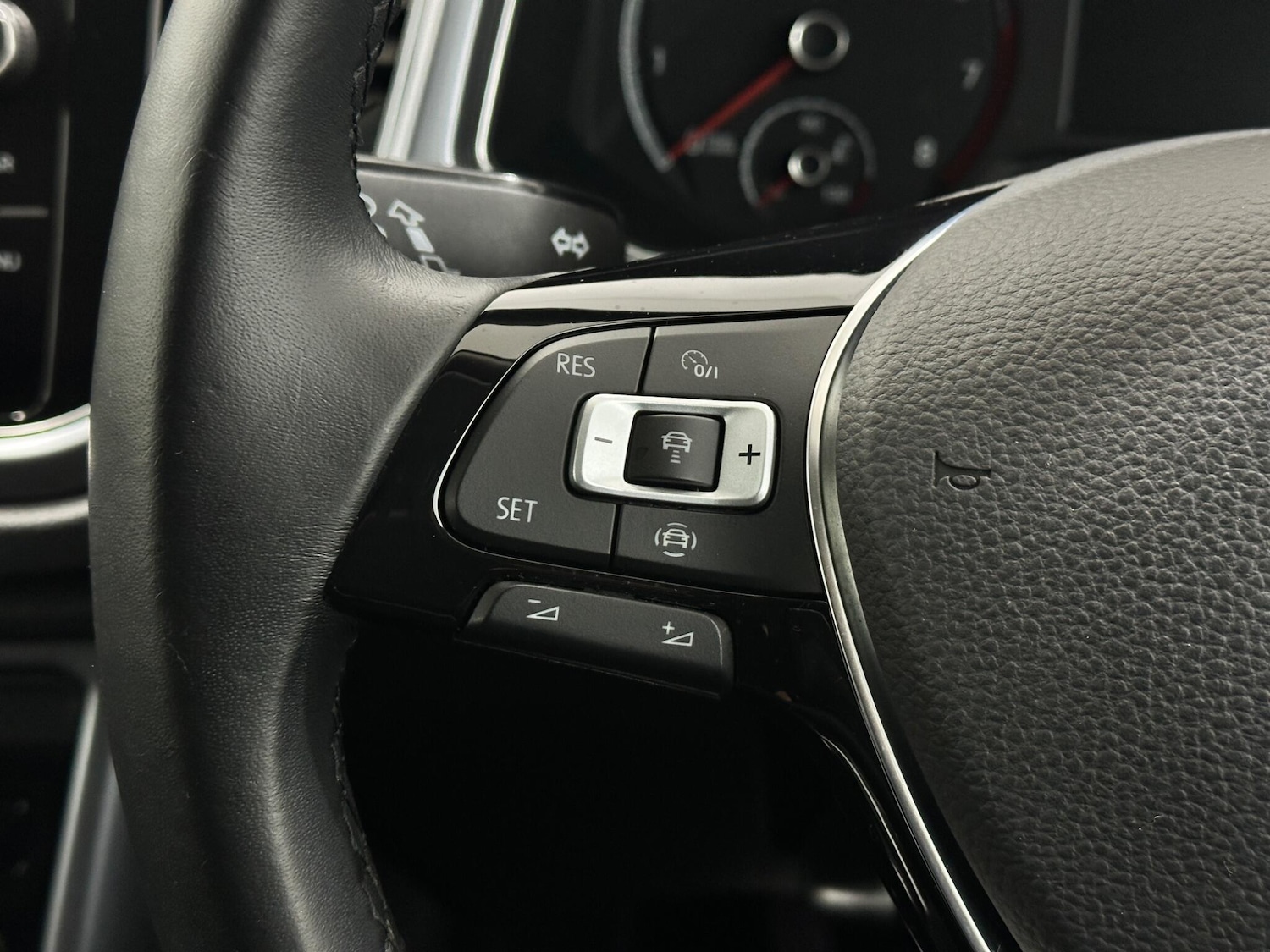 Used Volkswagen T-Roc 2021 for sale - 77624847: Photo 15