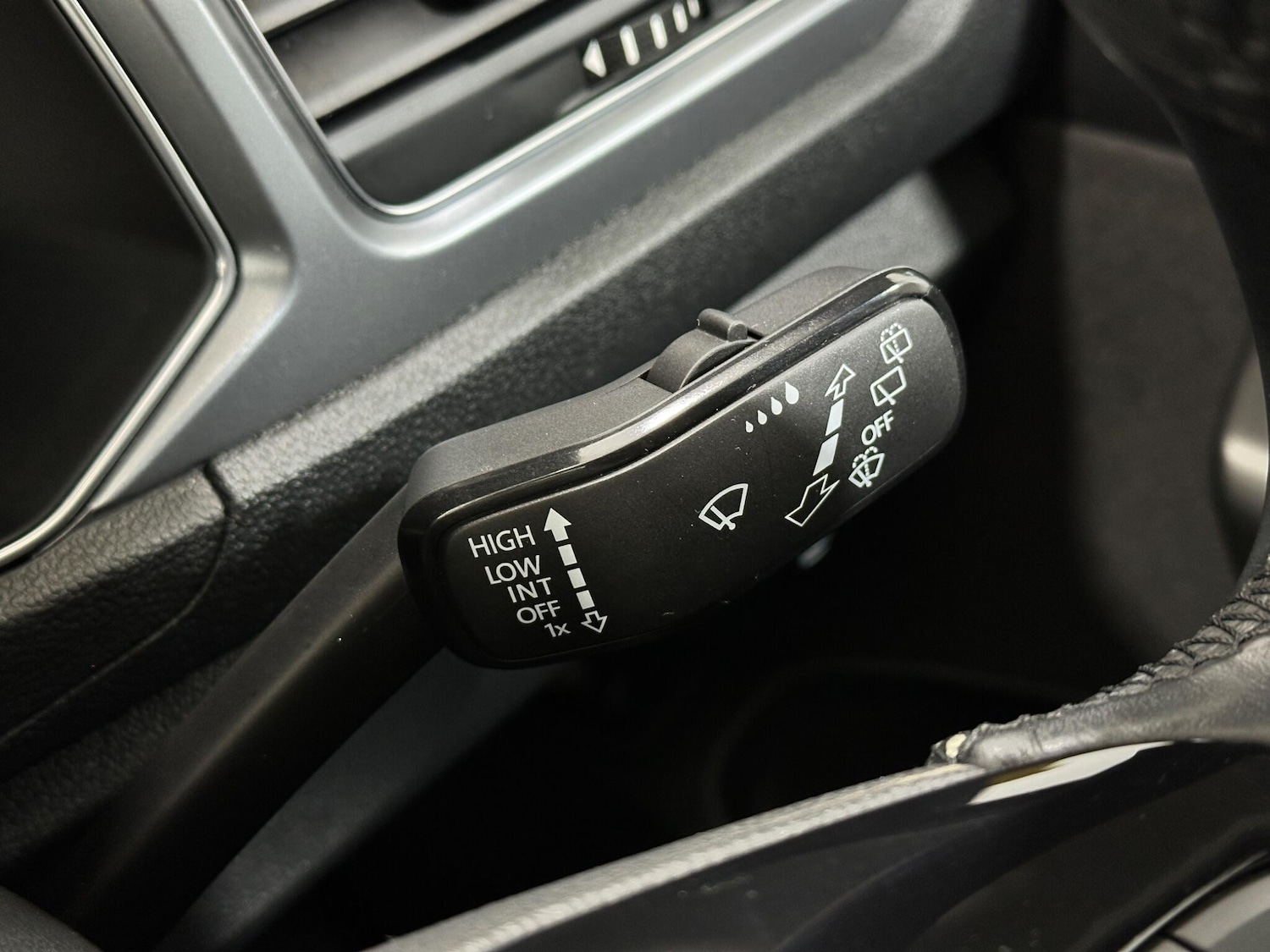 Used Volkswagen T-Roc 2021 for sale - 77624847: Photo 17