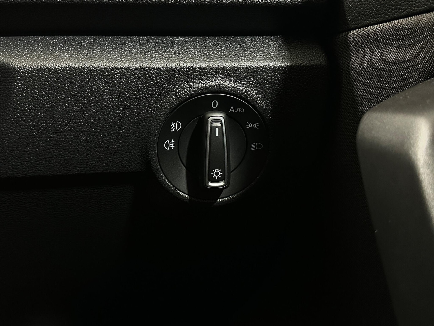 Used Volkswagen T-Roc 2021 for sale - 77624847: Photo 18