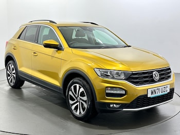 Used Volkswagen T-Roc 2021 for sale - 77624847: Photo