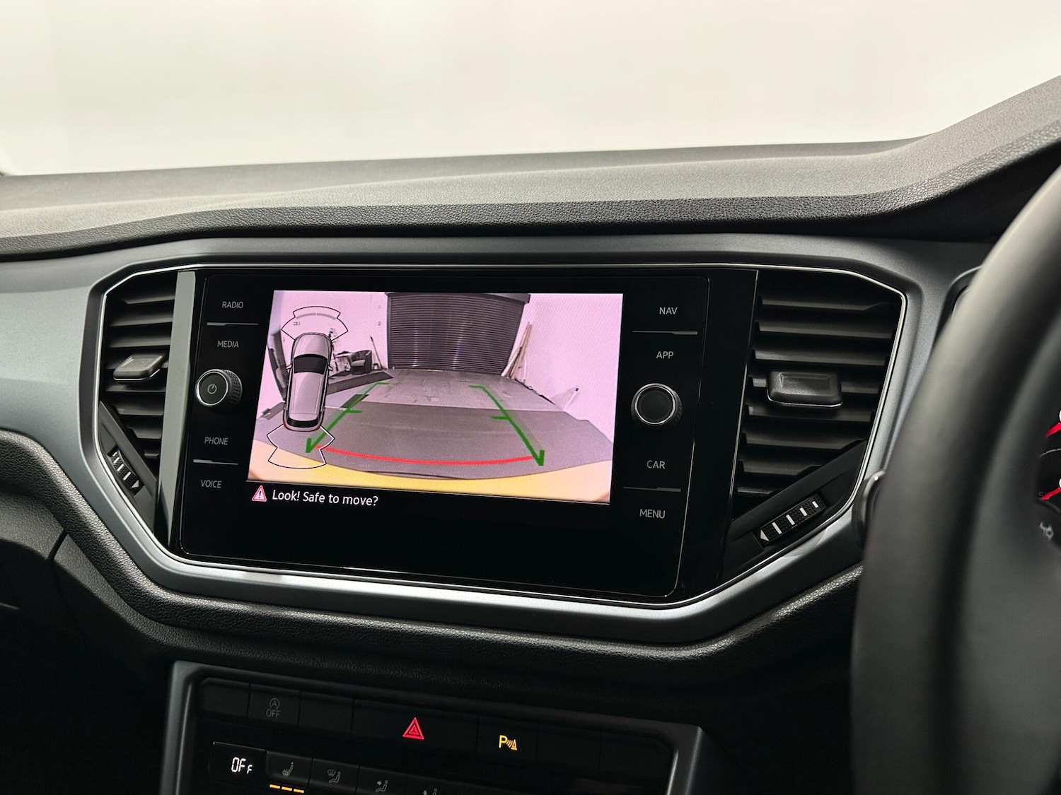 Used Volkswagen T-Roc 2021 for sale - 77624847: Photo 22