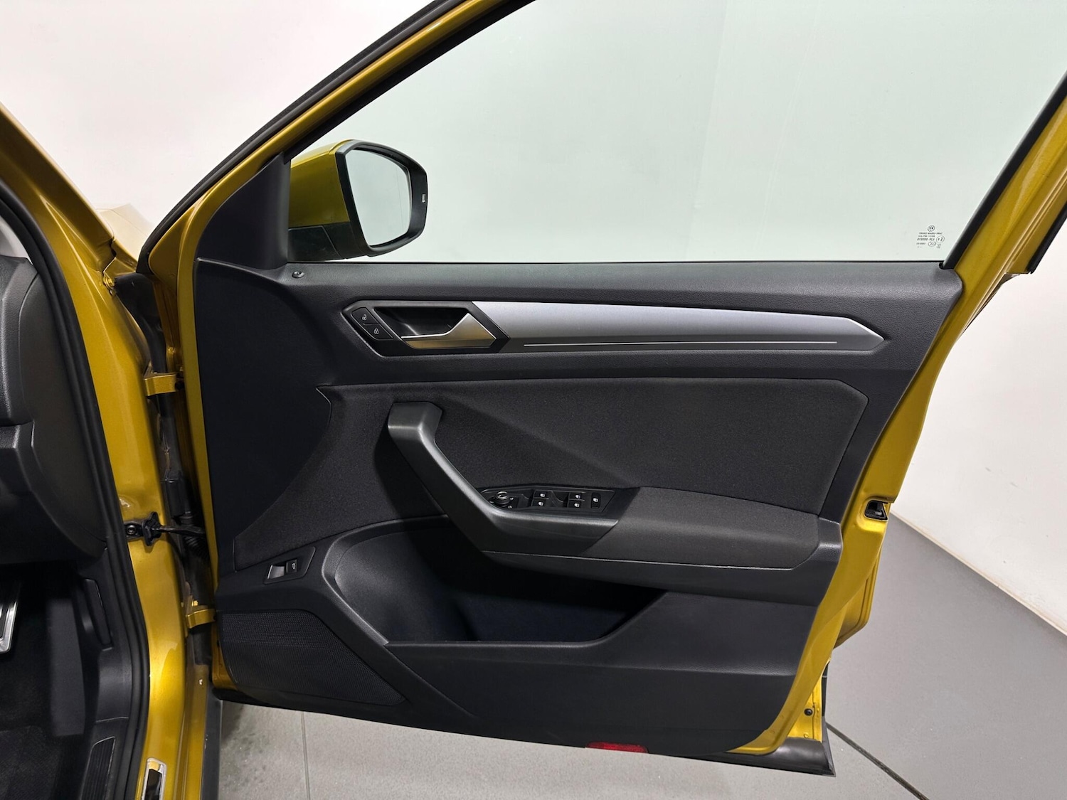 Used Volkswagen T-Roc 2021 for sale - 77624847: Photo 34