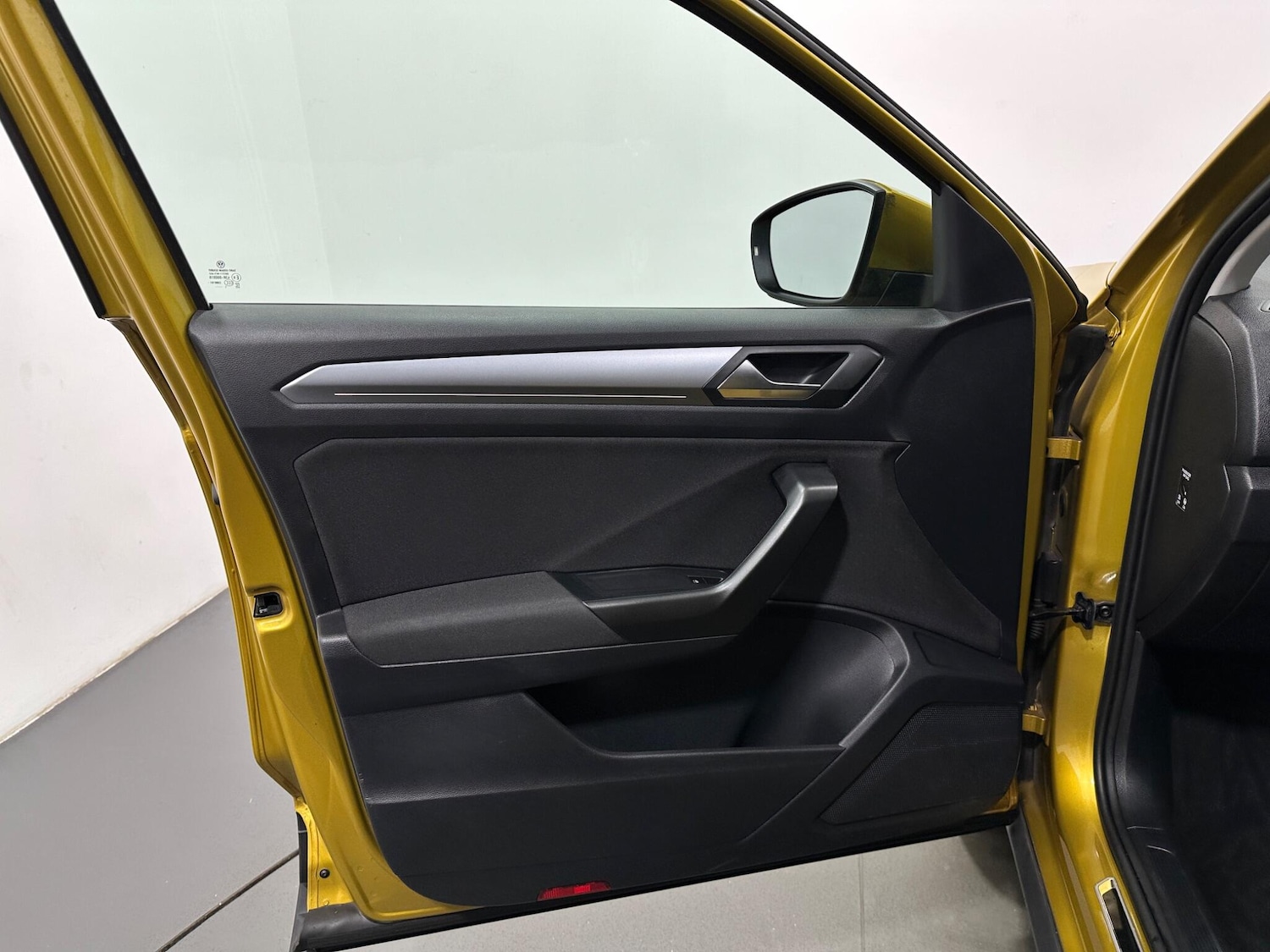 Used Volkswagen T-Roc 2021 for sale - 77624847: Photo 37