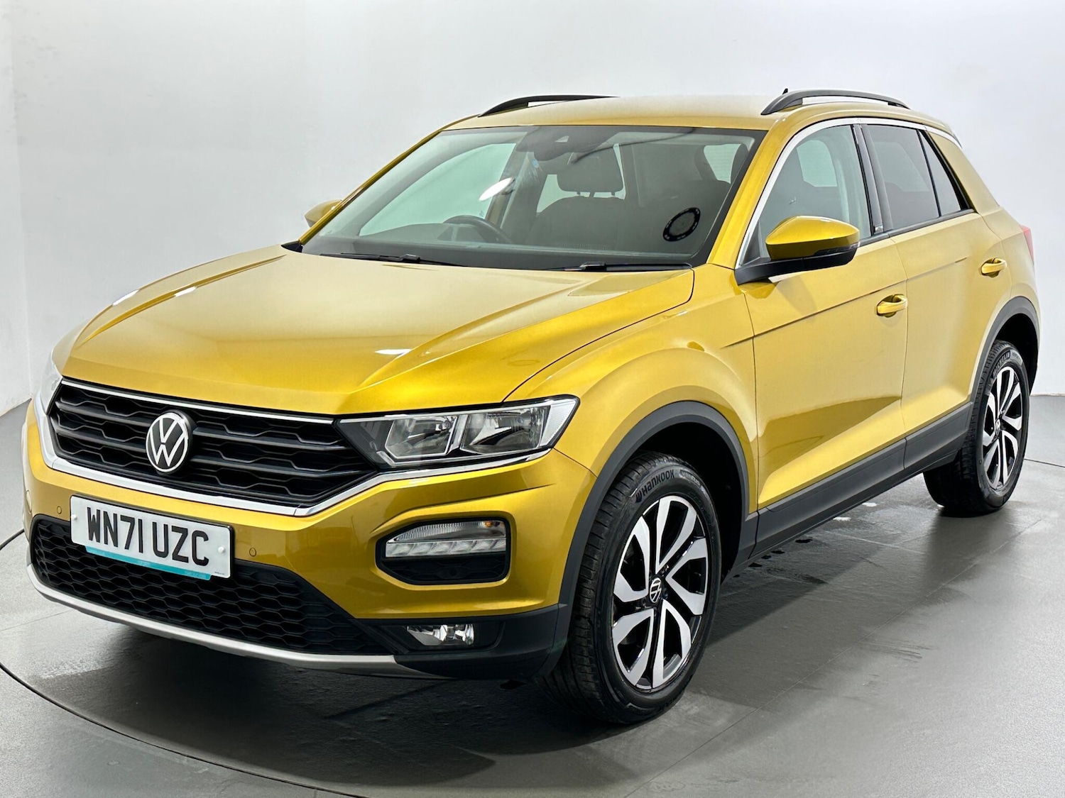 Used Volkswagen T-Roc 2021 for sale - 77624847: Photo 4