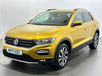 Used Volkswagen T-Roc 2021 for sale - 77624847: Photo