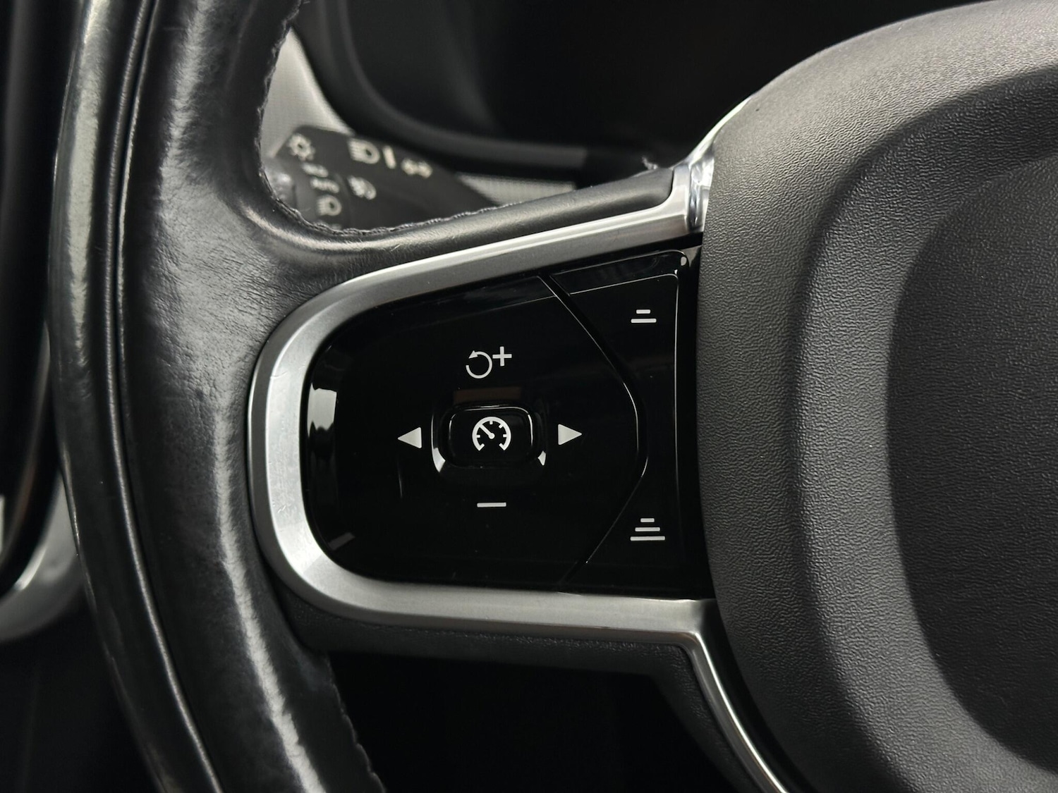 Used Volvo V90 2017 for sale - 77237721: Photo 14