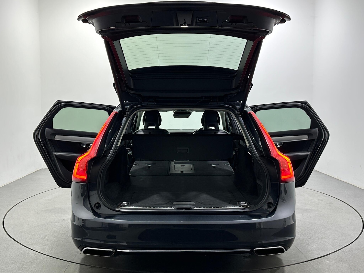 Used Volvo V90 2017 for sale - 77237721: Photo 42