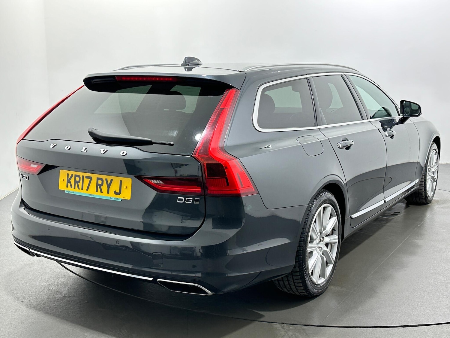 Used Volvo V90 2017 for sale - 77237721: Photo 8