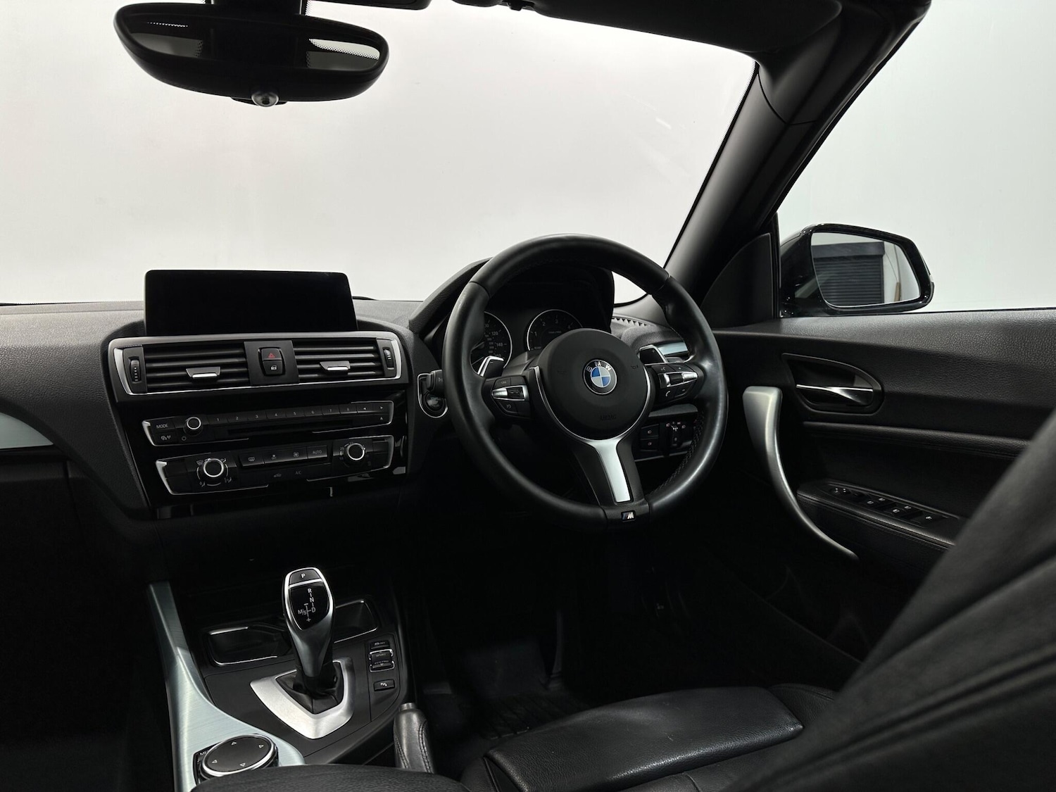 Used BMW 2 Series 2015 for sale - 76878542: Photo 11