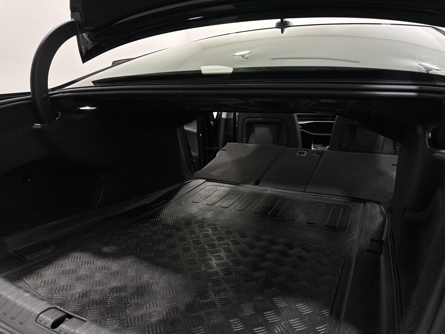 Used Audi A6 Saloon for sale - 77537376: Photo 46