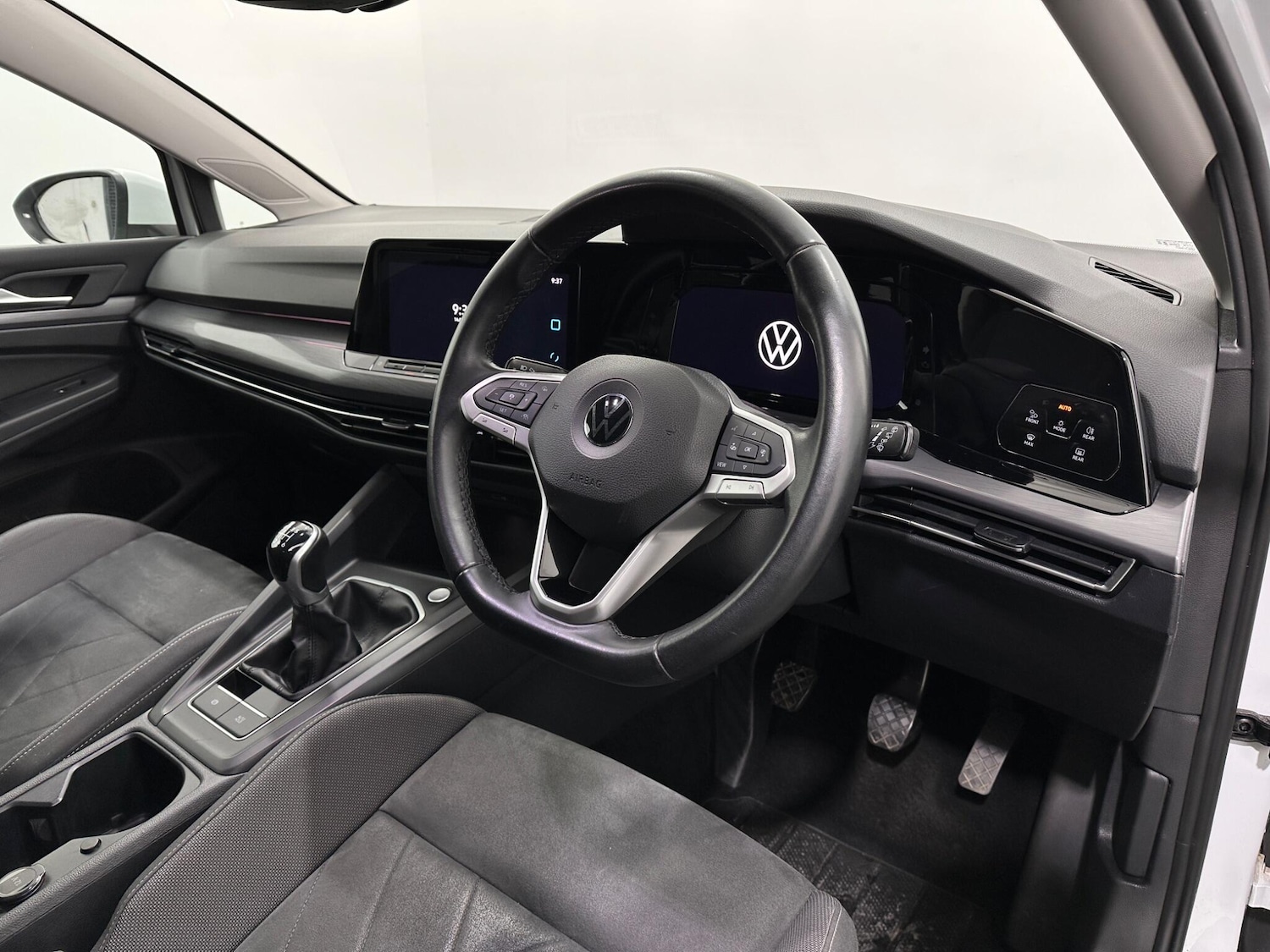 Used Volkswagen Golf 2020 for sale - 77892668: Photo 11