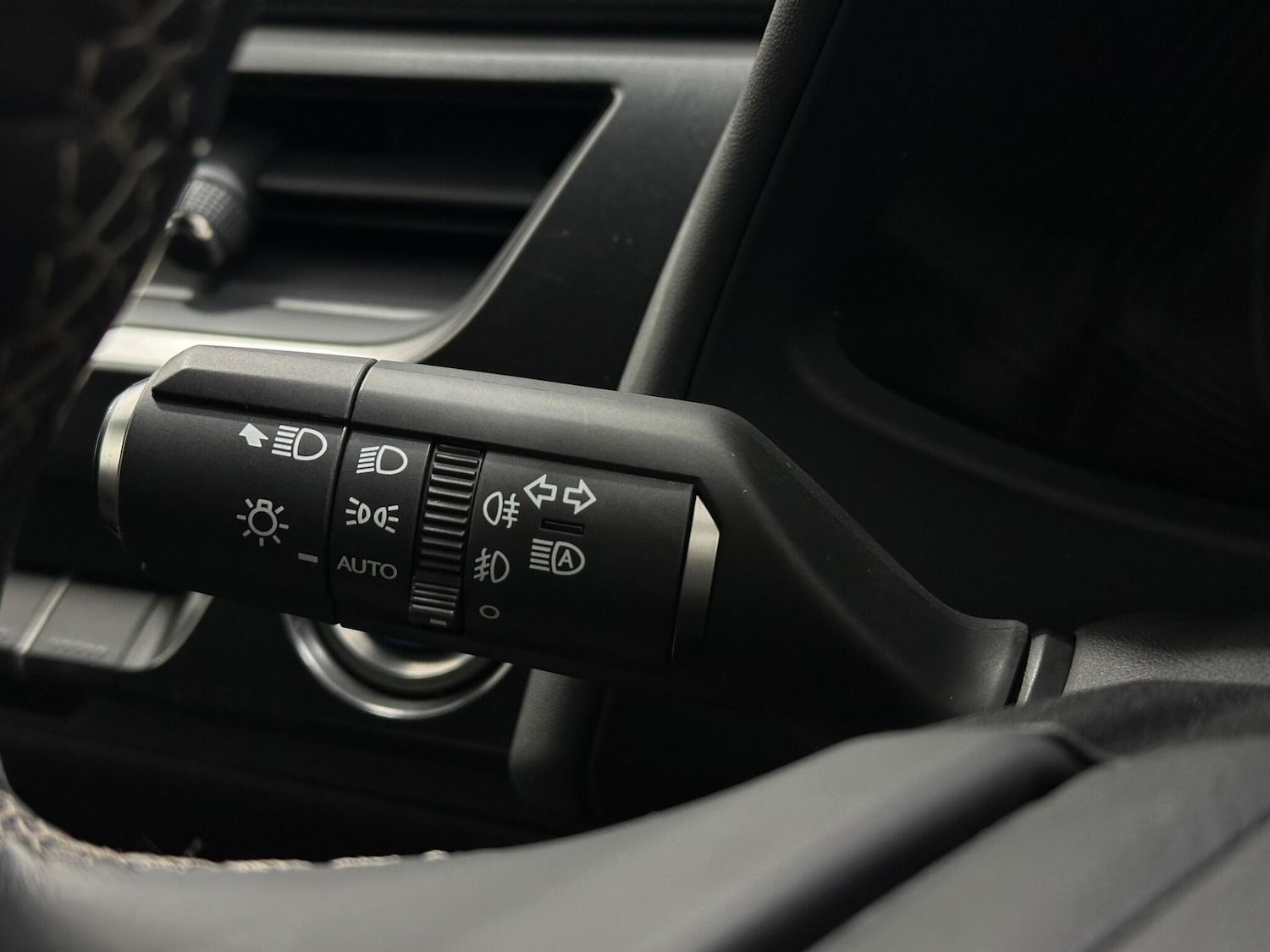 Used Lexus UX for sale - 77924826: Photo 13