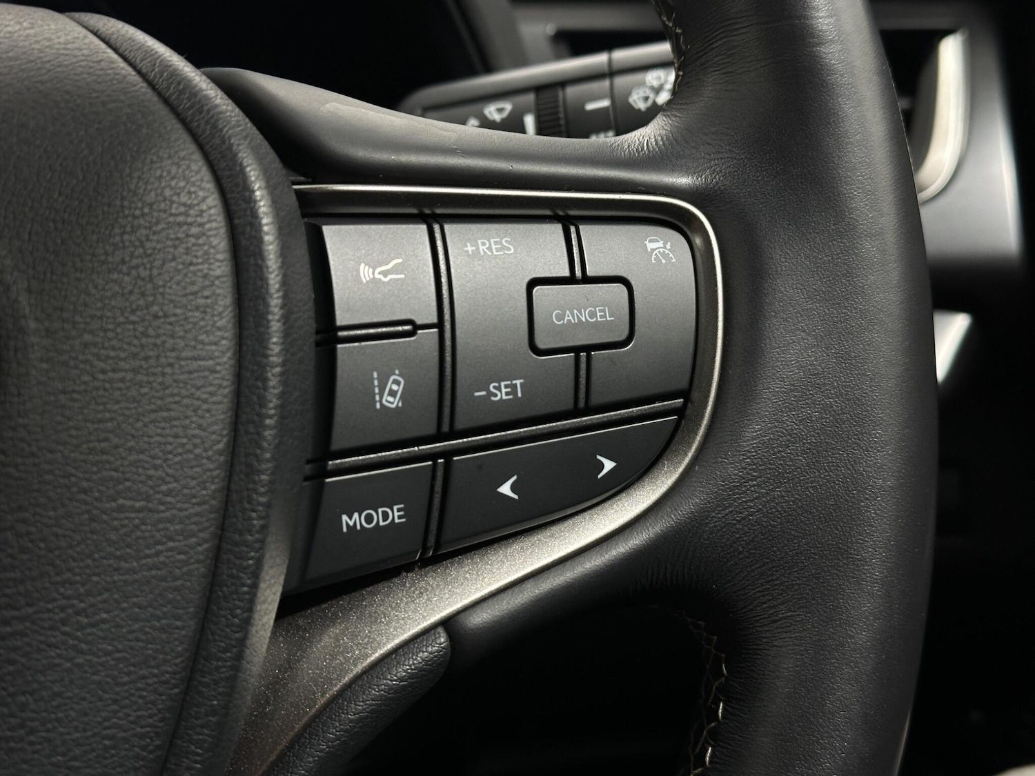 Used Lexus UX for sale - 77924826: Photo 15