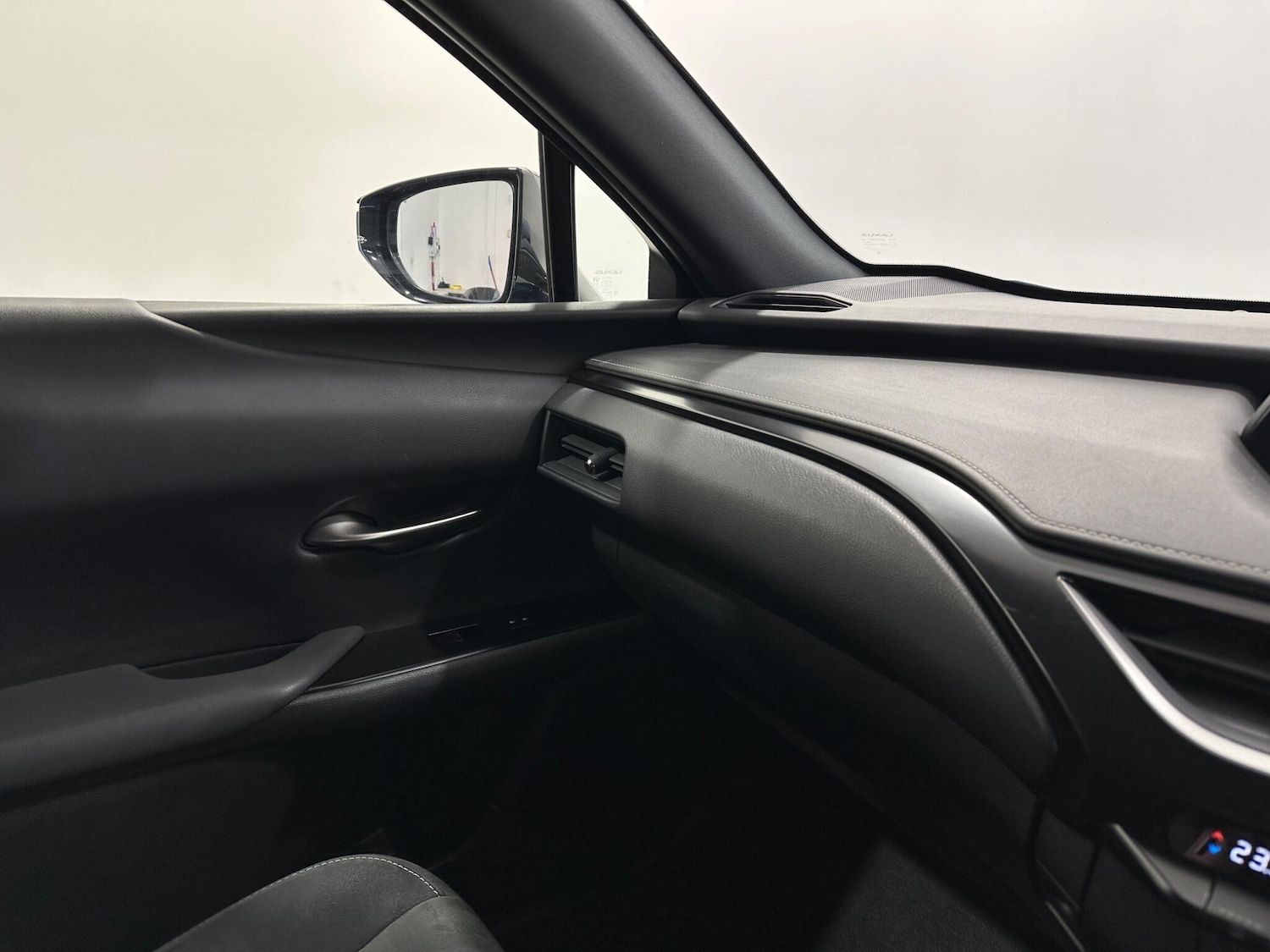 Used Lexus UX for sale - 77924826: Photo 27