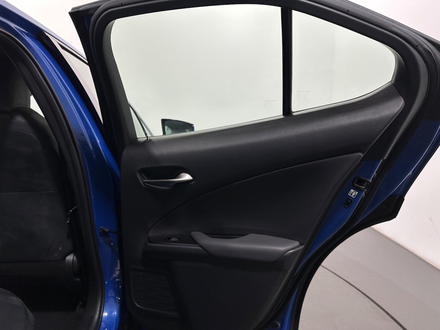 Used Lexus UX for sale - 77924826: Photo 44