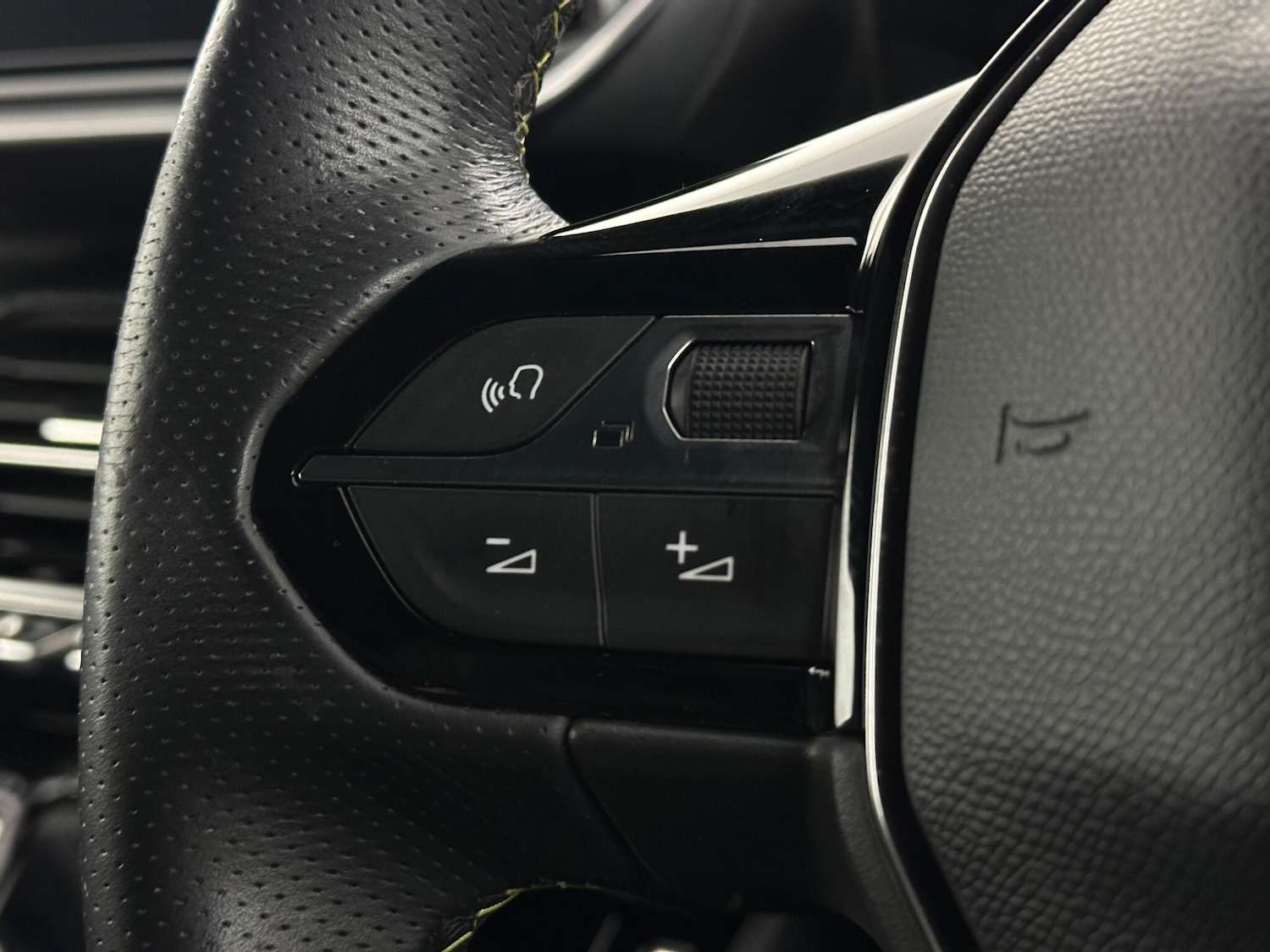 Used Peugeot 208 2021 for sale - 76878906: Photo 13