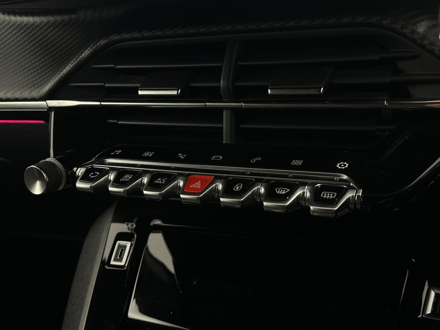 Used Peugeot 208 2021 for sale - 76878906: Photo 20