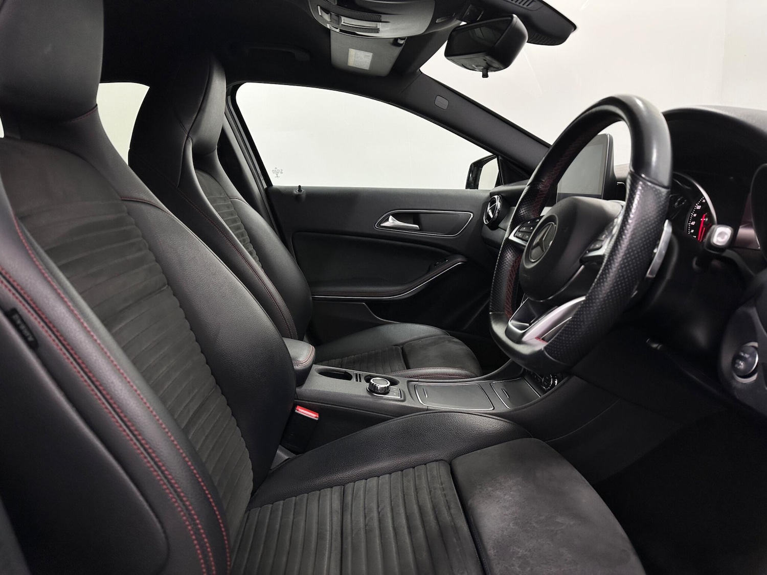 Used Mercedes-Benz GLA 2017 for sale - 77671222: Photo 33