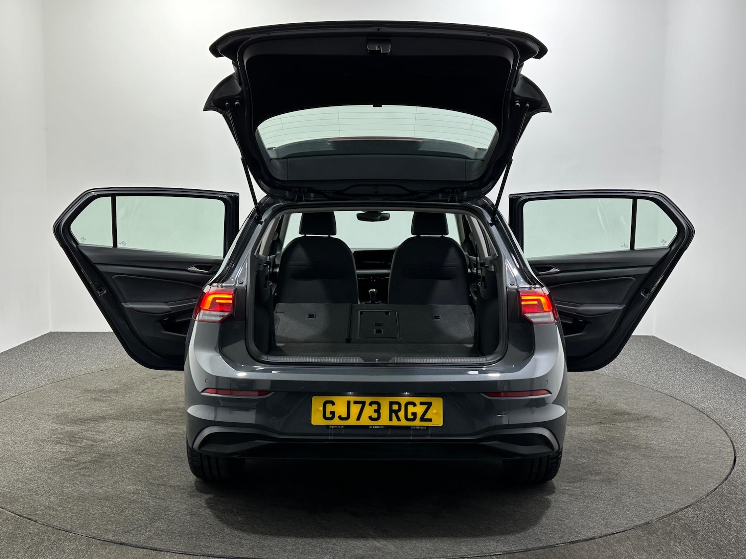 Used Volkswagen Golf 2023 for sale - 76878629: Photo 41