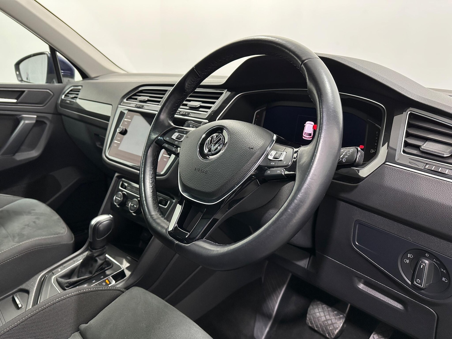 Used Volkswagen Tiguan 2019 for sale - 77376535: Photo 10