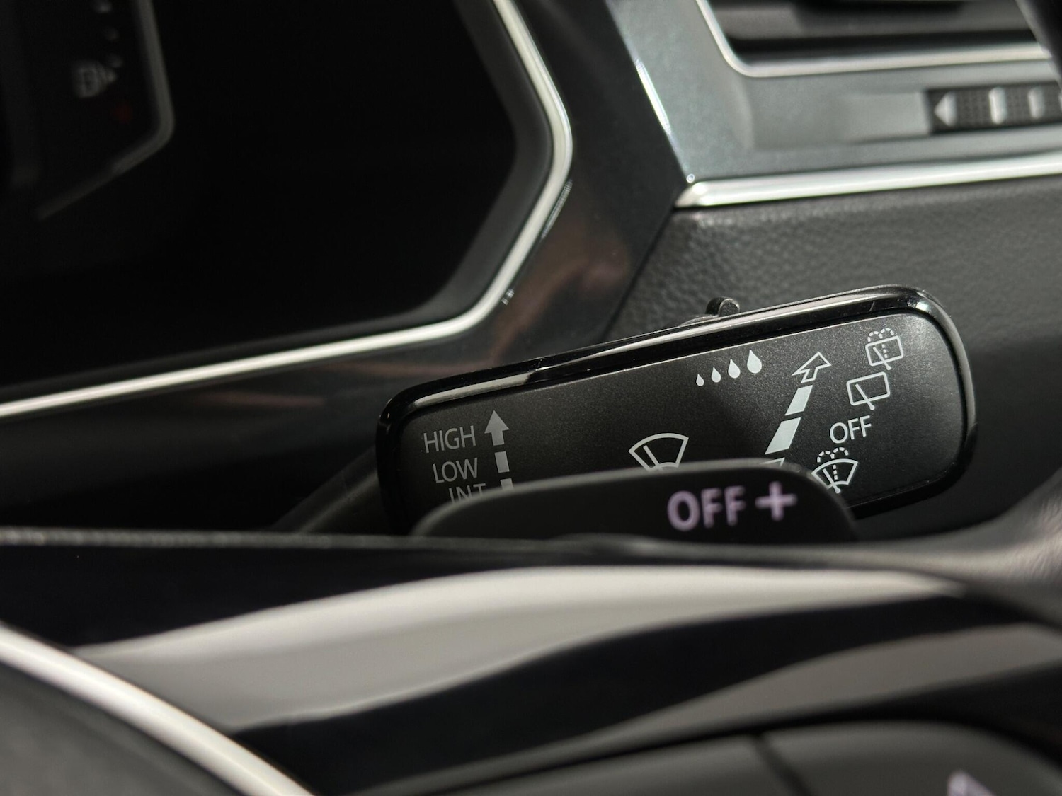 Used Volkswagen Tiguan 2019 for sale - 77376535: Photo 16