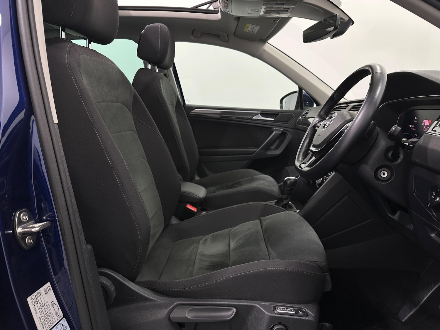 Used Volkswagen Tiguan 2019 for sale - 77376535: Photo 31