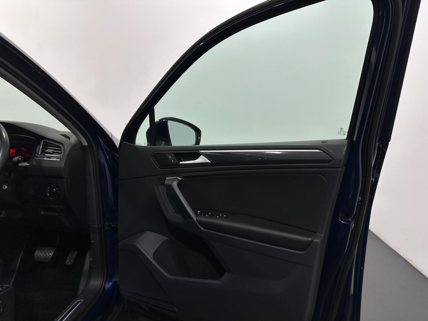 Used Volkswagen Tiguan 2019 for sale - 77376535: Photo 34