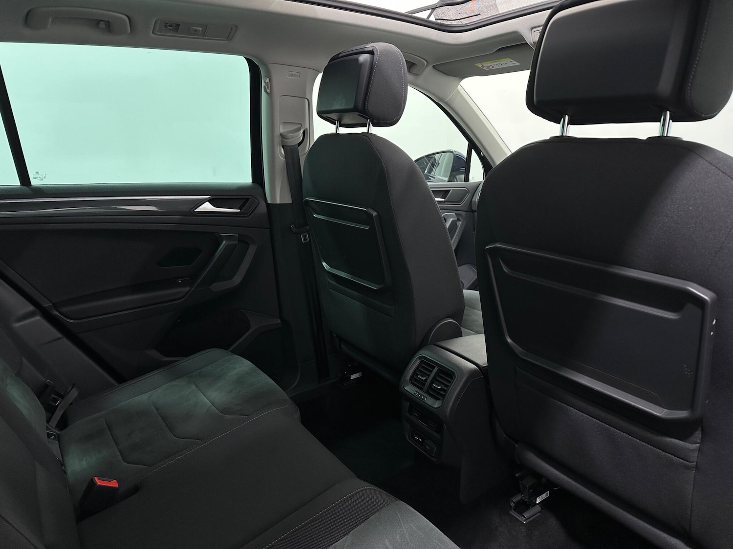 Used Volkswagen Tiguan 2019 for sale - 77376535: Photo 42