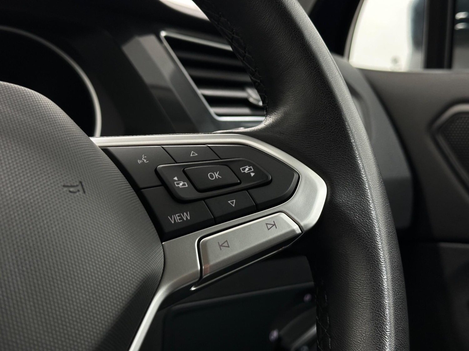 Used Volkswagen Tiguan 2021 for sale - 76879006: Photo 15